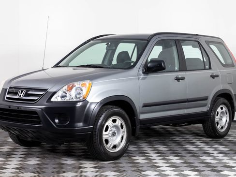 Used 2005 Honda CR-V LX image 1