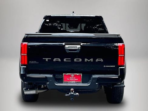 Used 2024 Toyota Tacoma Limited AWD/4WD image 6