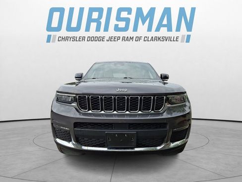 Used 2023 Jeep Grand Cherokee L Limited AWD/4WD image 2