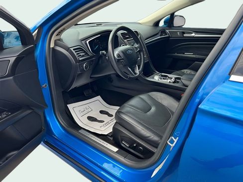 Used 2020 Ford Fusion Titanium image 8