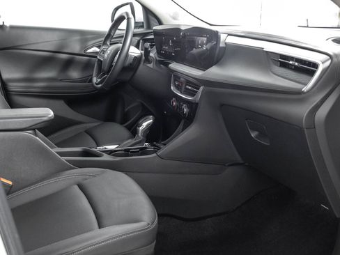Used 2024 Buick Encore GX Sport Touring w/ Comfort Package FWD image 40