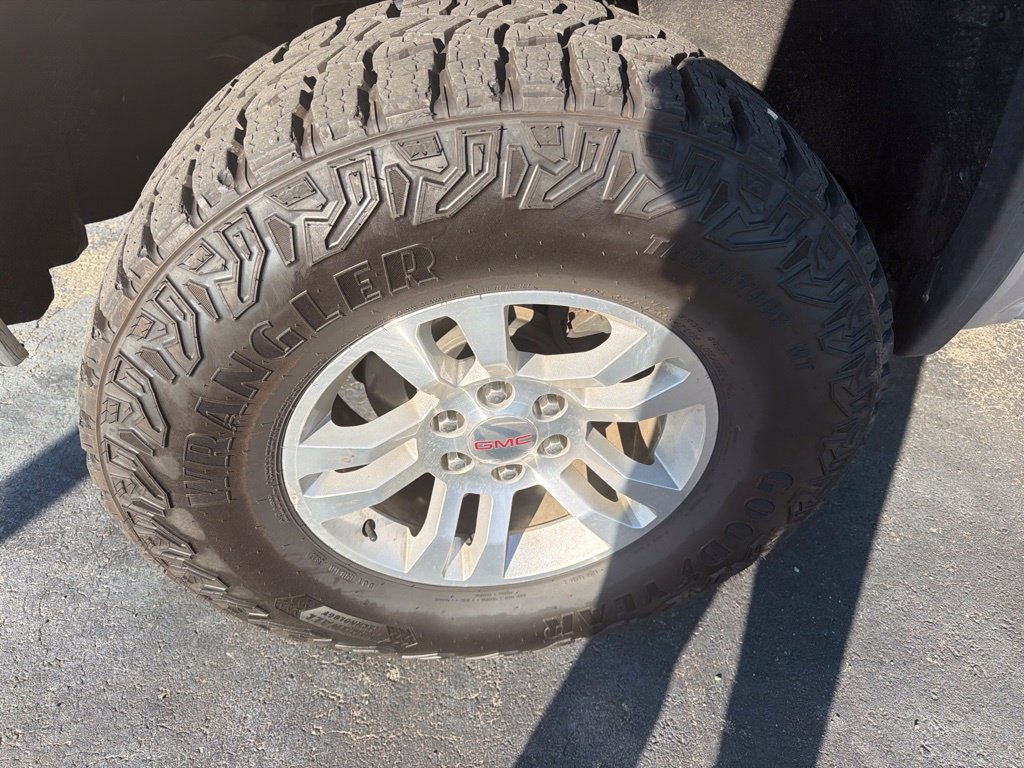 Used 2018 GMC Sierra 1500 SLT AWD/4WD image 5