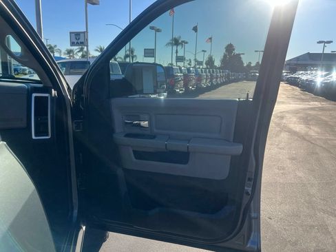Used 2011 RAM 1500 Classic SLT w/ Luxury Group AWD/4WD image 36