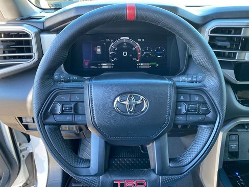 Used 2025 Toyota Sequoia TRD Pro AWD/4WD image 15