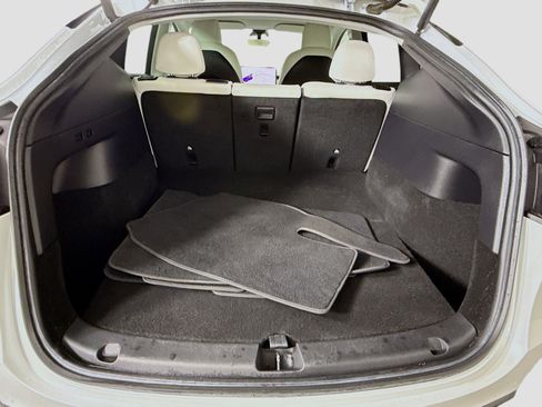 Used 2021 Tesla Model Y Performance image 34
