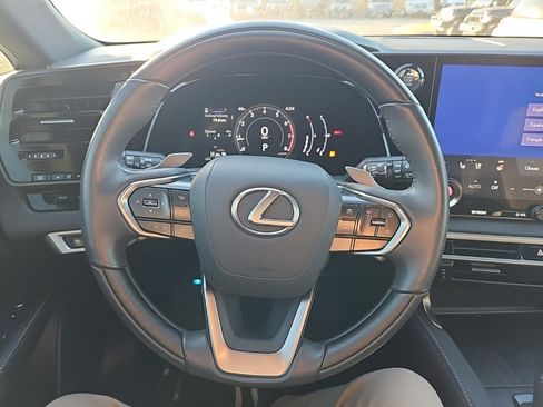 Used 2024 Lexus RX 350 FWD image 17