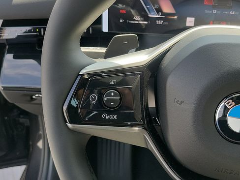 New 2026 BMW 530i RWD image 25