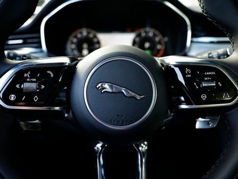 New 2026 Jaguar F-PACE R-Dynamic S image 36