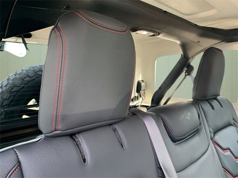 New 2024 Jeep Wrangler Unlimited Sport image 34