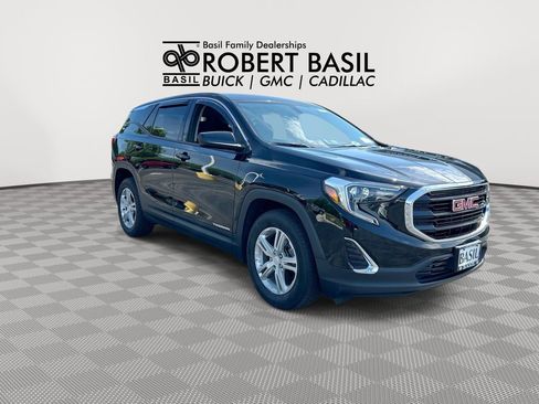 Used 2018 GMC Terrain SLE FWD image 2