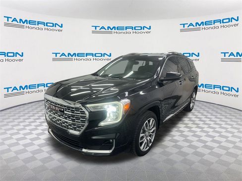 Used 2022 GMC Terrain Denali w/ Denali Premium Package image 1