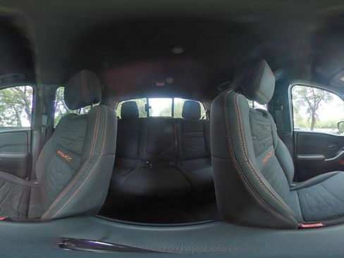 Used 2026 Nissan Frontier PRO-4X AWD/4WD image 39
