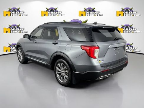 Used 2022 Ford Explorer XLT AWD/4WD image 7