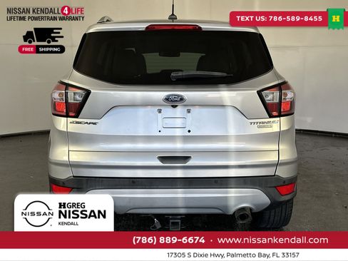 Used 2017 Ford Escape Titanium image 10