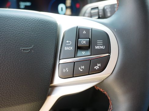 Used 2026 Ford Explorer Active w/ Active Comfort Package AWD/4WD image 29