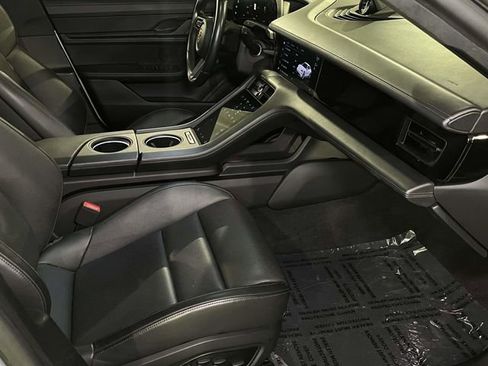 Certified 2022 Porsche Taycan GTS AWD/4WD image 24