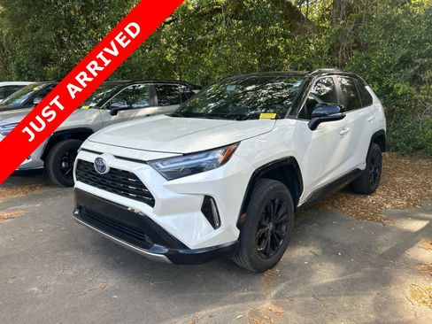 Used 2022 Toyota RAV4 XSE image 1