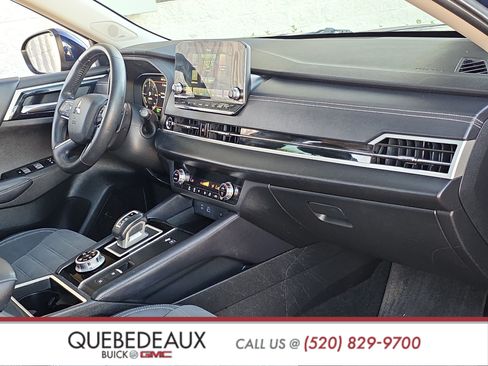 Used 2023 Mitsubishi Outlander SE AWD/4WD image 29