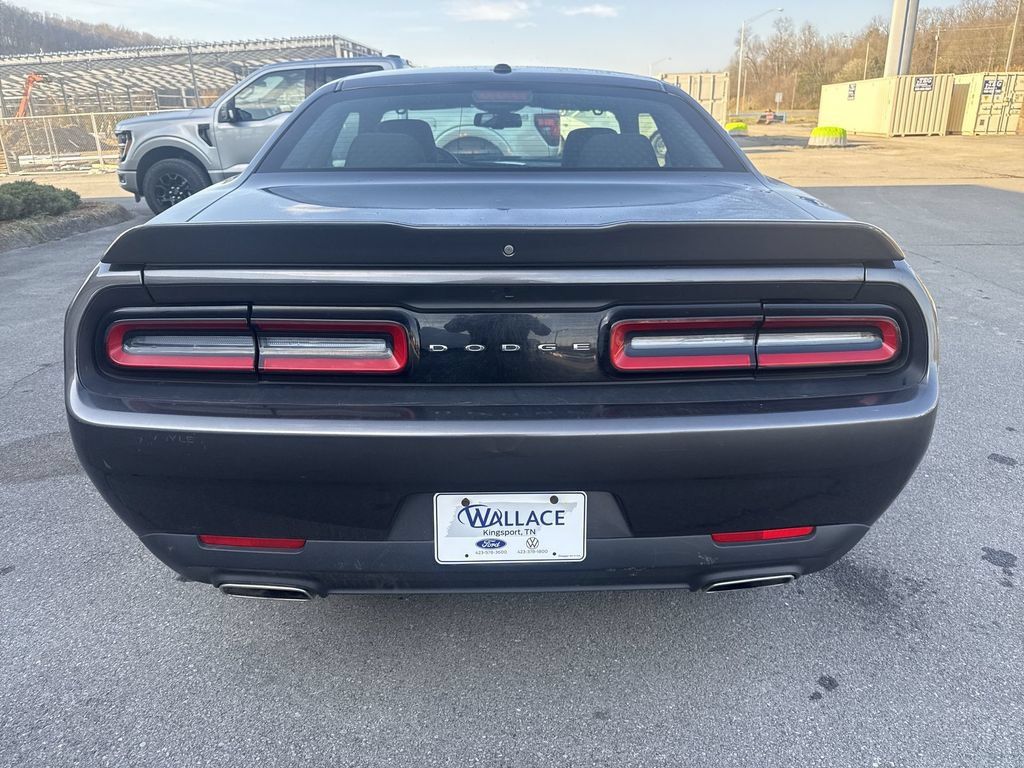Used 2021 Dodge Challenger SXT RWD image 5