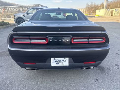 Used 2021 Dodge Challenger SXT RWD image 5