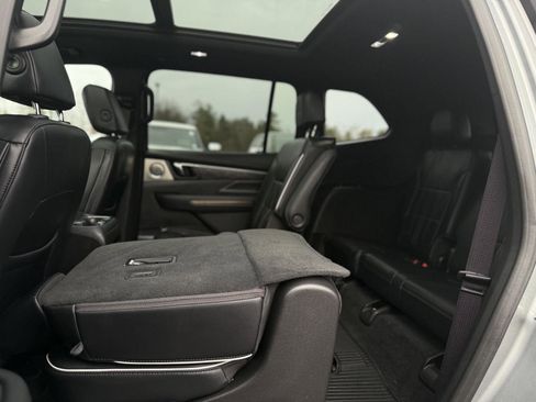 Certified 2025 Buick Enclave Avenir w/ LPO, All-Weather Package image 14