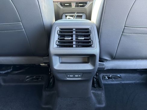 New 2026 Volkswagen Tiguan SE R-Line image 23