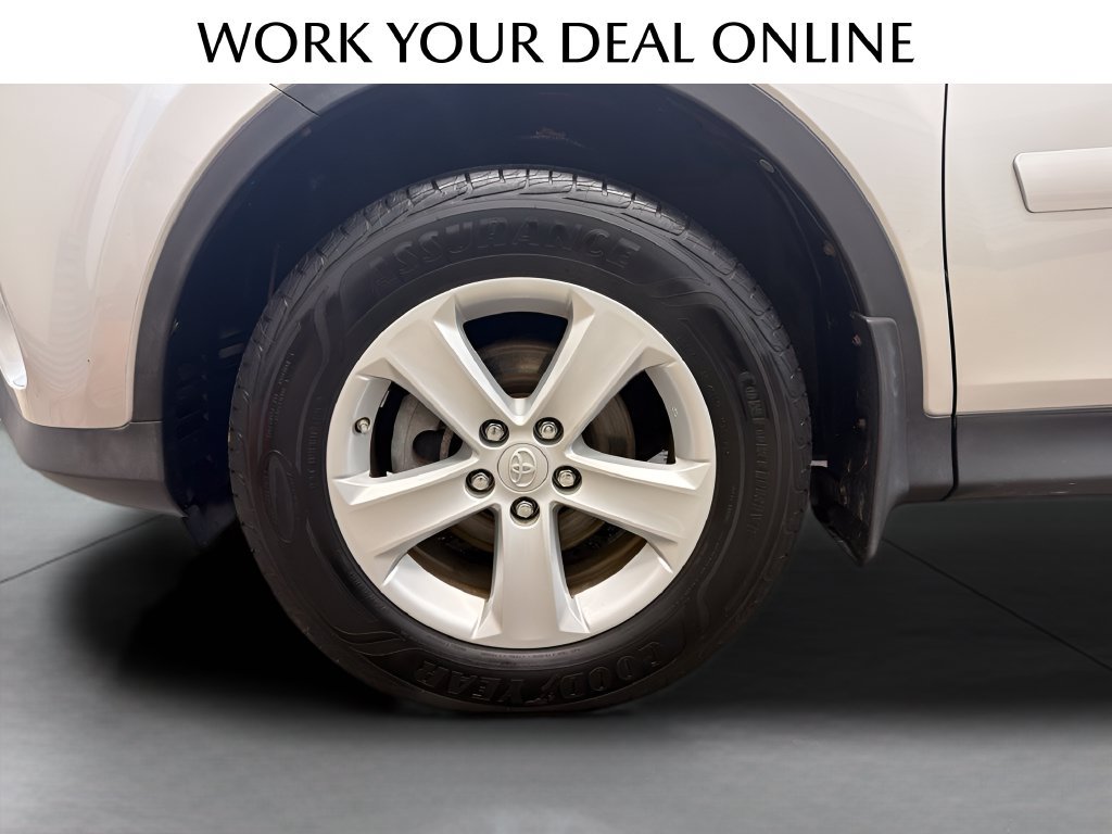Used 2014 Toyota RAV4 XLE AWD/4WD image 19