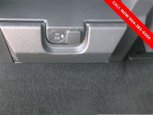 Used 2023 Ford F150 XLT image 14