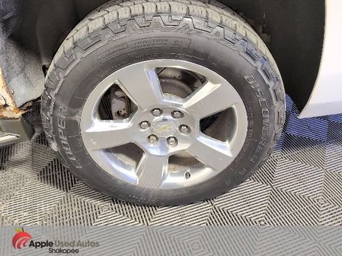 Used 2016 Chevrolet Suburban LTZ AWD/4WD image 58