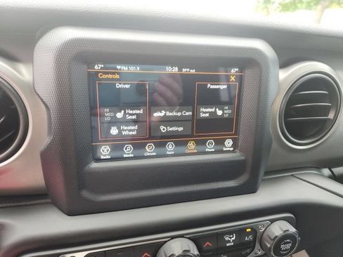 Used 2020 Jeep Gladiator Sport w/ Quick Order Package 24S AWD/4WD image 26