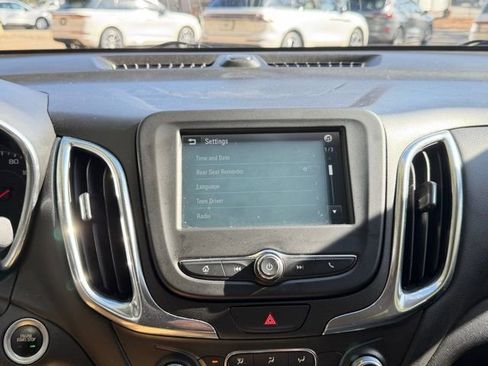 Used 2018 Chevrolet Equinox LT image 10
