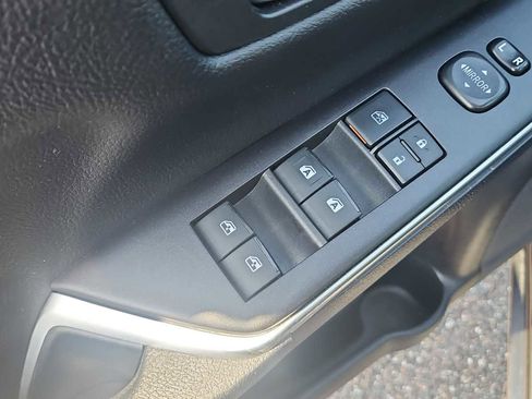 Used 2017 Toyota Camry LE image 15