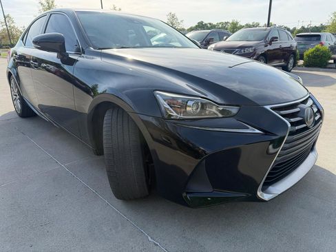 Used 2017 Lexus IS 200t image 3