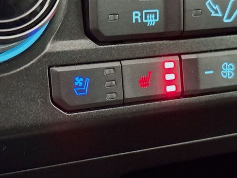 Used 2020 Ford F350 Platinum image 23