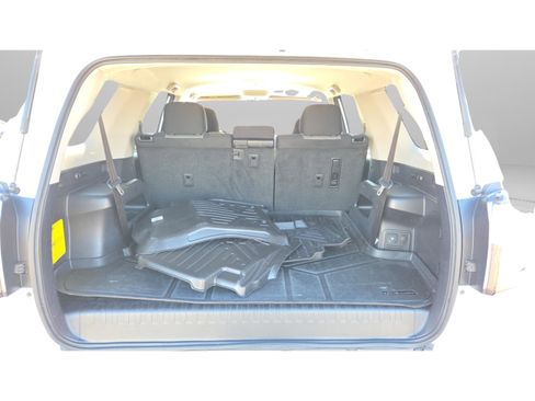 Used 2015 Toyota 4Runner SR5 image 30