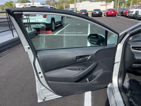 Used 2022 Toyota Corolla LE image 20
