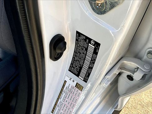 Used 2024 Toyota Corolla SE image 35