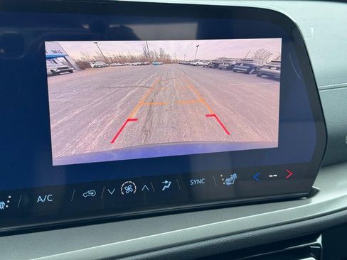 New 2026 Chevrolet Traverse LT w/ Midnight/Sport Edition image 17