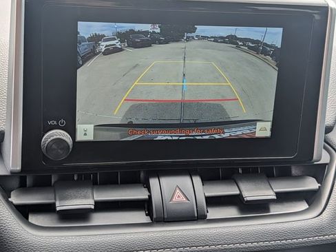 Used 2025 Toyota RAV4 XLE w/ Convenience Package FWD image 18