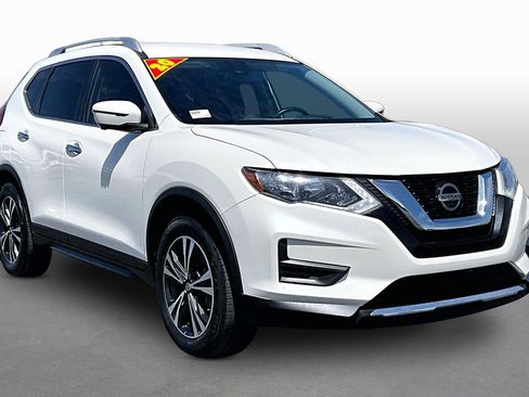 Used 2020 Nissan Rogue SV w/ Premium Package FWD image 10