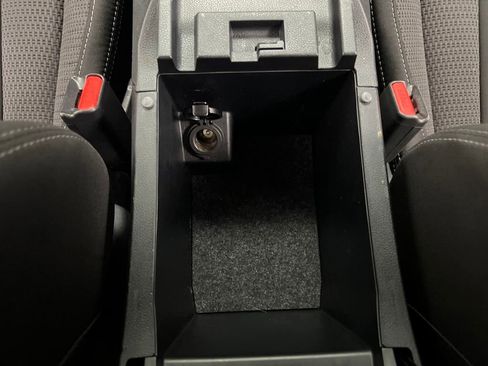 Used 2023 Subaru Outback Premium image 44