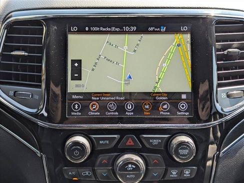 Used 2020 Jeep Grand Cherokee Trailhawk w/ Trailhawk Luxury Group AWD/4WD image 14