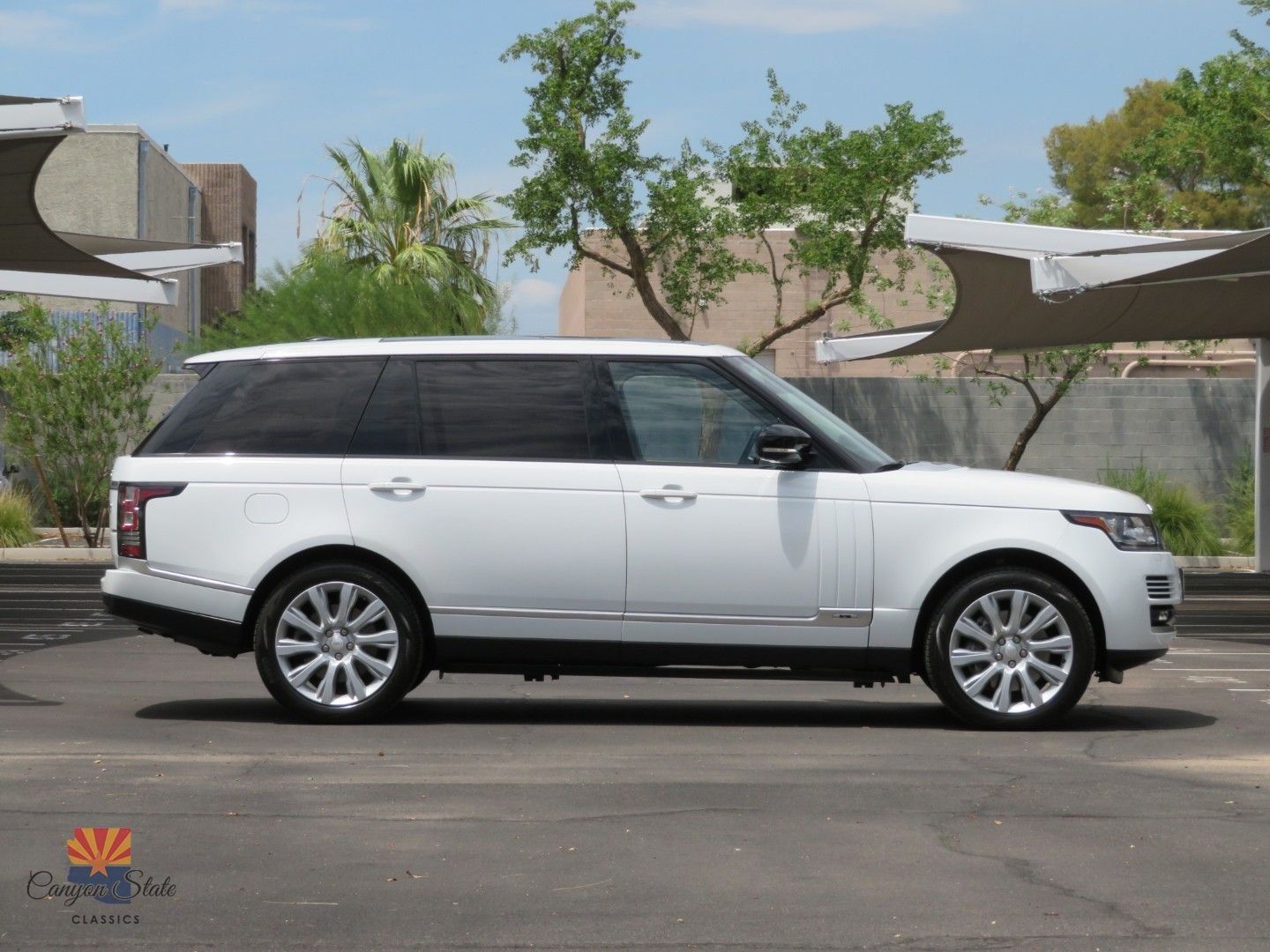 Used 2014 Land Rover Range Rover Long Wheelbase Supercharged AWD/4WD image 2