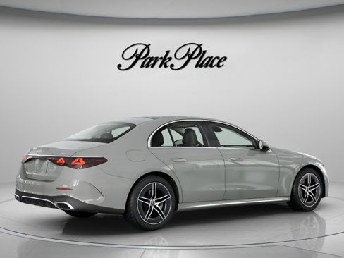 New 2026 Mercedes-Benz E 350 4MATIC Sedan image 20