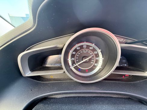 Used 2015 MAZDA MAZDA3 i SV image 15