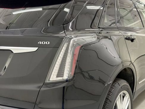 Certified 2022 Cadillac XT5 Sportv w/ LPO, Floor Liner Package AWD/4WD image 16