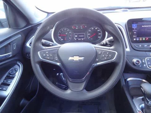 Used 2024 Chevrolet Malibu LT FWD image 11