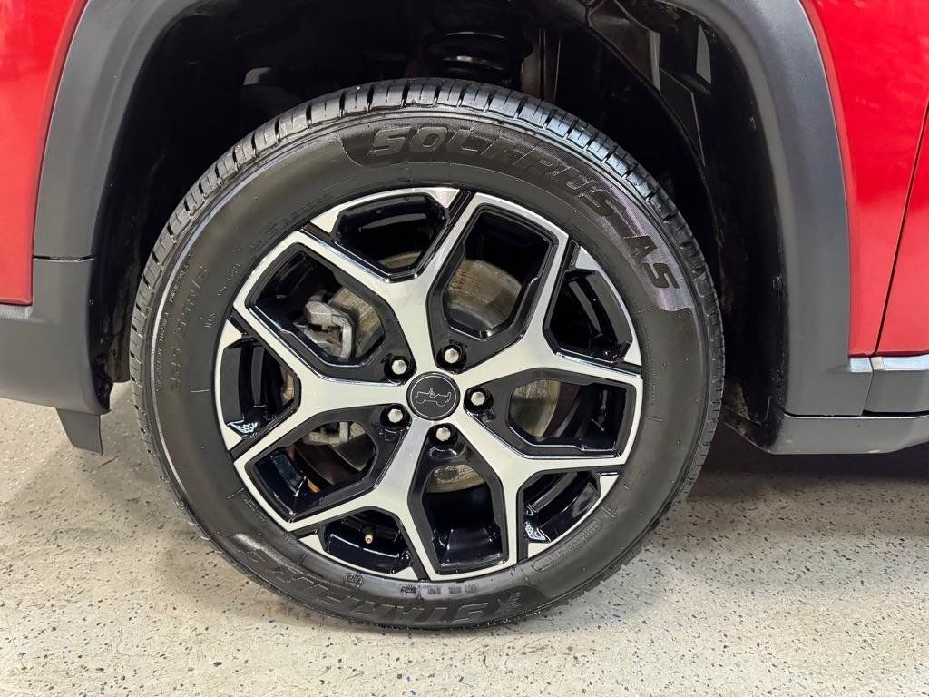 Used 2025 Jeep Compass Limited AWD/4WD image 24