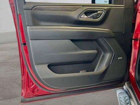 Used 2021 Chevrolet Tahoe Z71 image 13