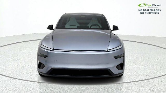 Used 2026 Tesla Model Y Performance AWD/4WD image 2